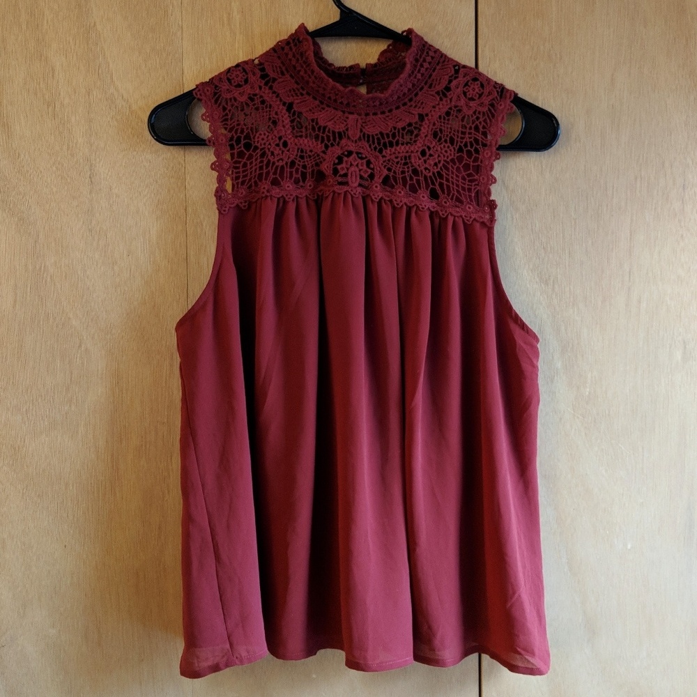 🌼NWT crochet top
